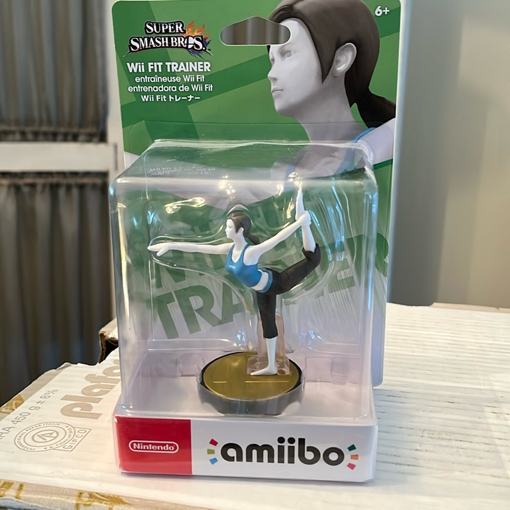 Nintendo Amiibo Wii Fit Trainer